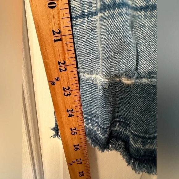 ABERCROMBIE & FITCH CURVE LOVE 26 Ultra High Rise Ankle Straight Destroyed Jeans - Picture 7 of 10